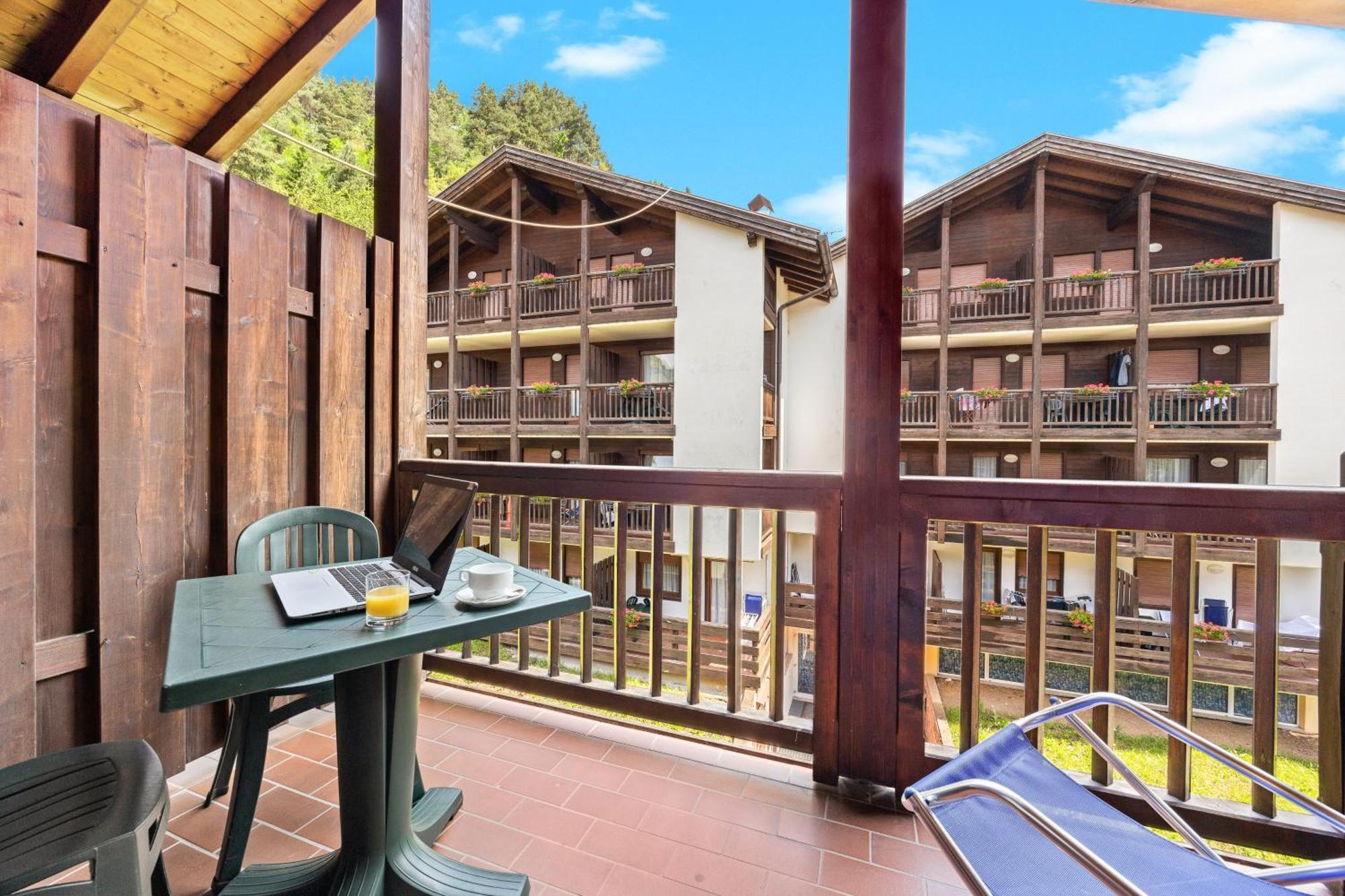 Aparthotel Des Alpes Cavalese Luaran gambar