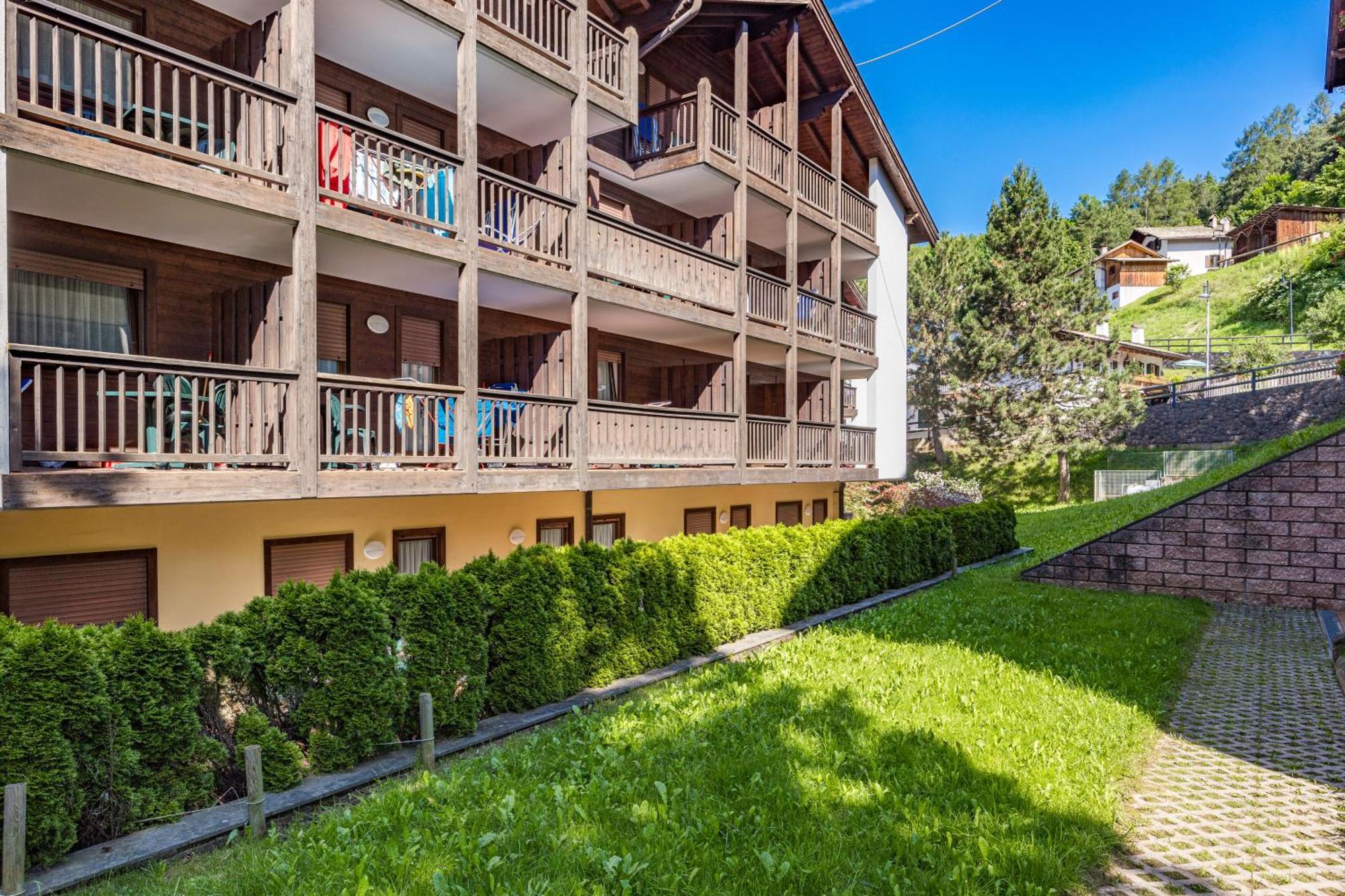 Aparthotel Des Alpes Cavalese Luaran gambar