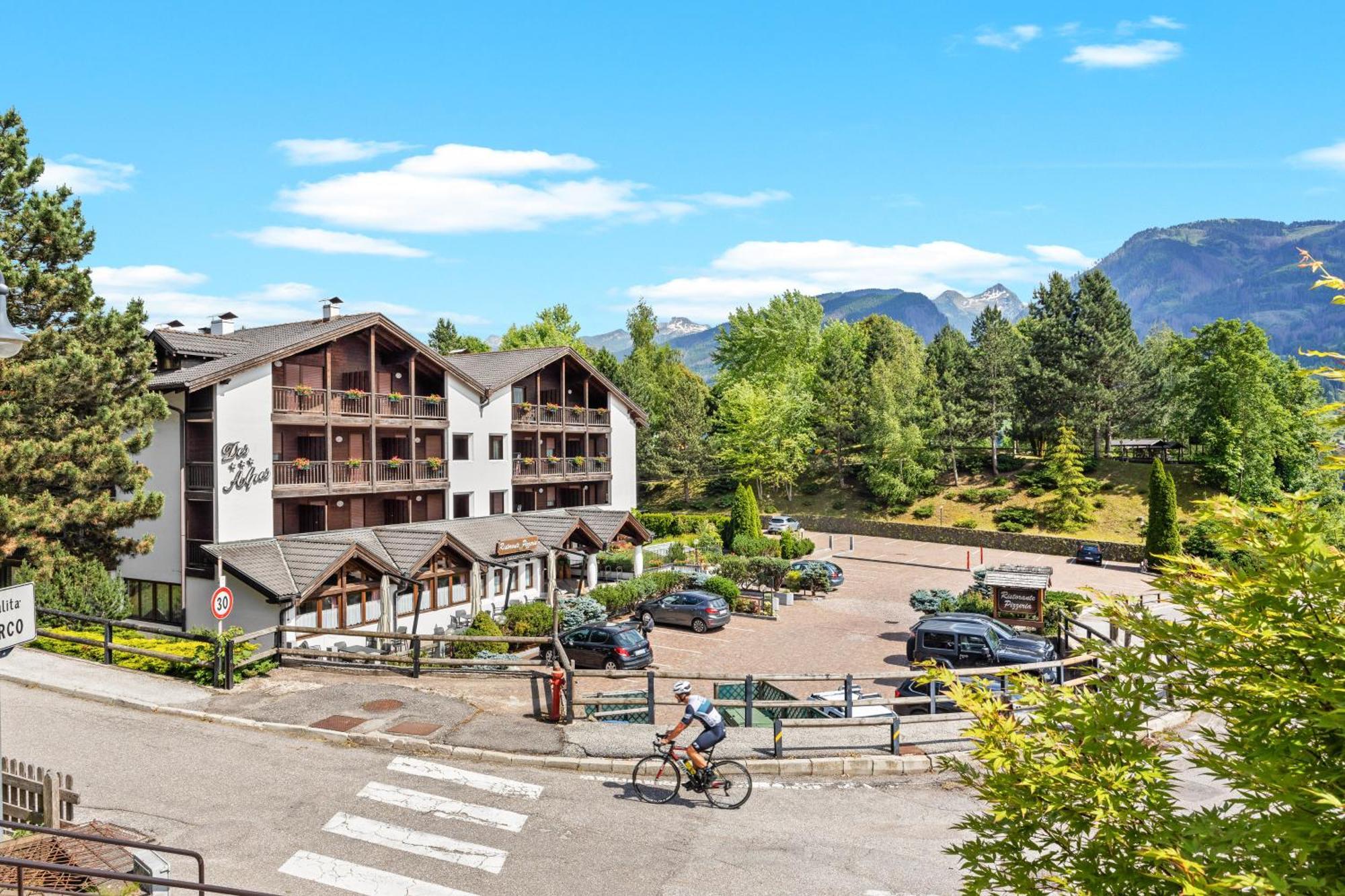 Aparthotel Des Alpes Cavalese Luaran gambar